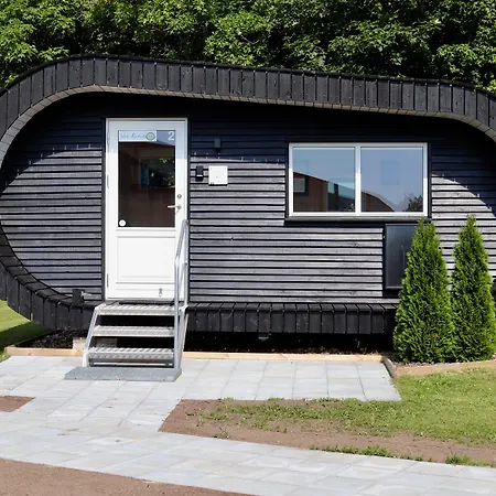 Plexus Hytterne Bed & Breakfast 2*